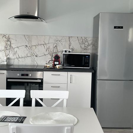 Noah Apartment Self Check-In 奥托佩尼 外观 照片